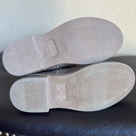 Nina Size 11 Little Girl Brown Side Zip Boots with blue lining - Picture 4 of 7